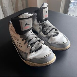 Size 8 - Jordan SC-3 Wolf Grey